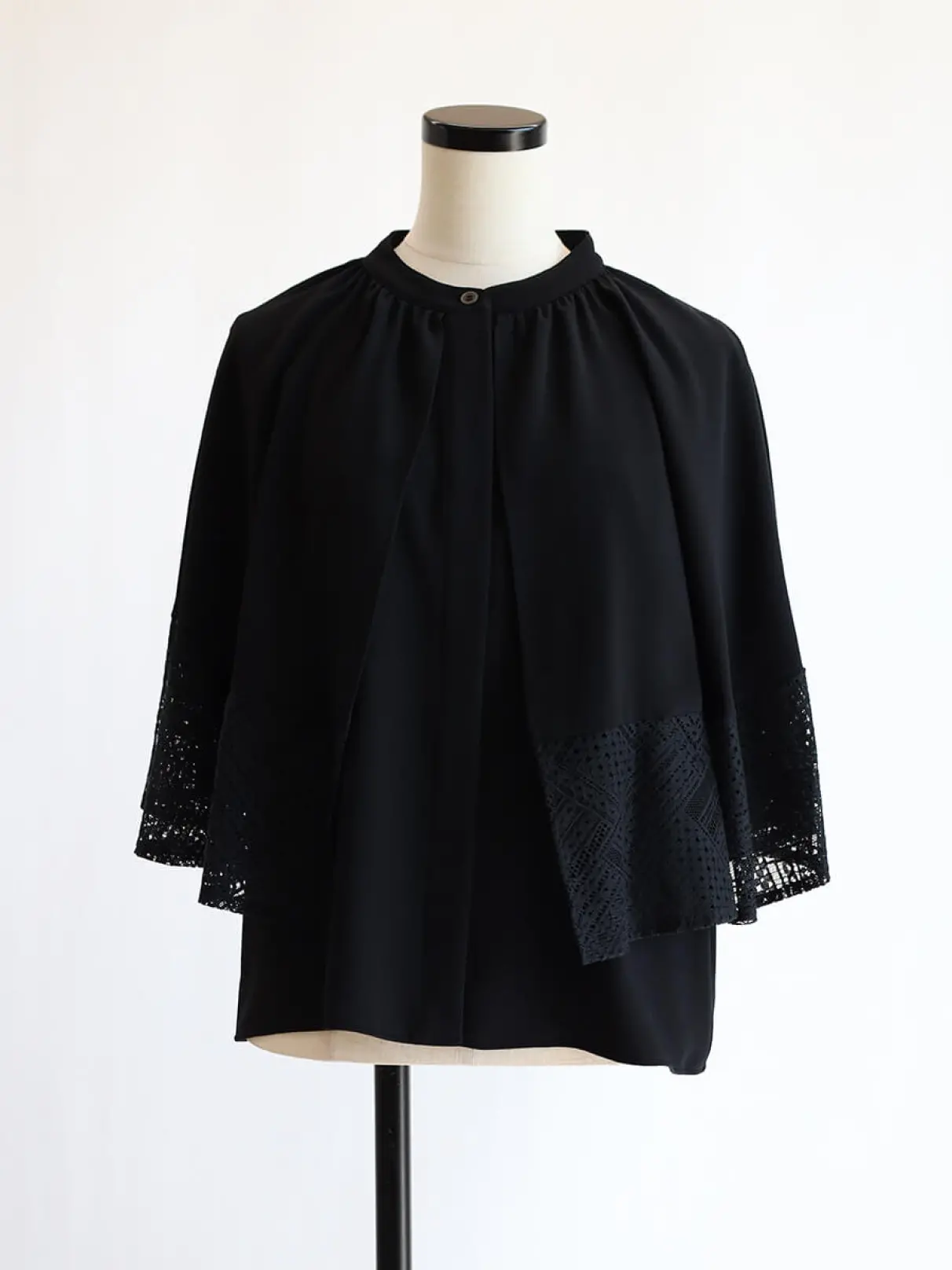 レースケープレイヤードブラウス - resil - Aga｜YAMADAYA STORE