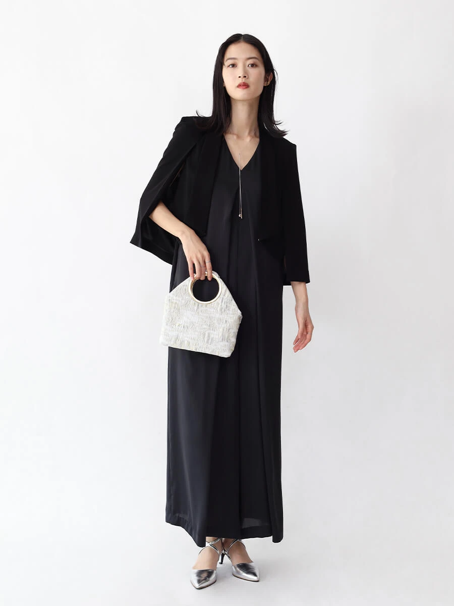 新品　Aga　黒　パイピングポンチョ　コート Agaのポンチョ/ケープの商品一覧｜ファッション通販のYAMADAYA STORE