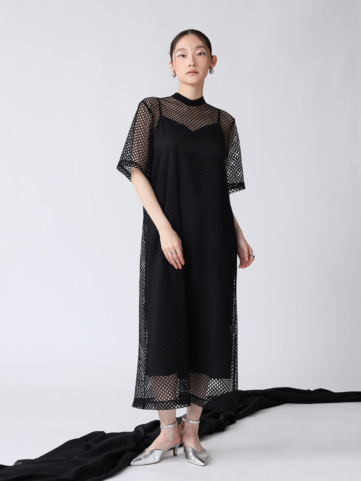 ヤマダヤ resil ネックカッティングデザインワンピース ブラック 