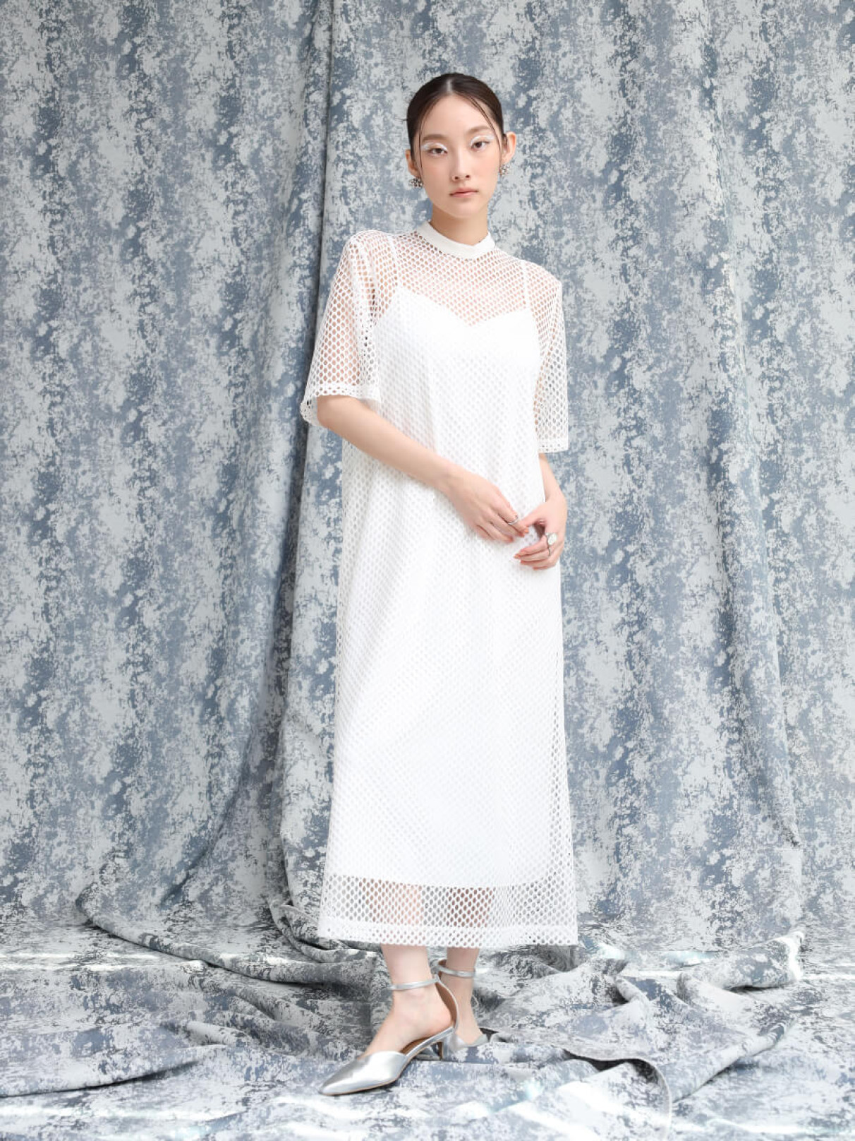 スタンドネックオーバルメッシュワンピース - resil - Aga｜YAMADAYA STORE