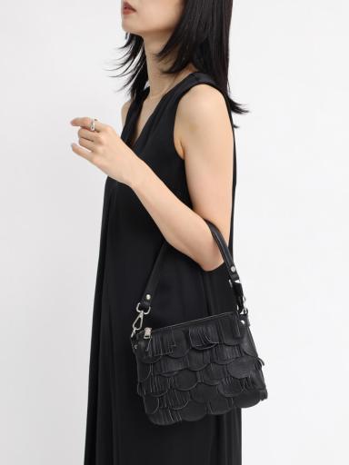 PECHINCHARフリルデザイン2wayクラッチバック フリルデザイン2wayクラッチバッグ - PECHINCHAR - petirobe
