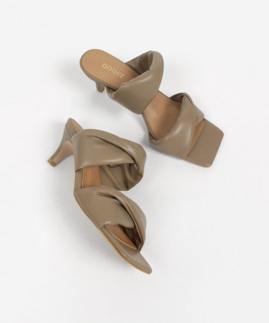 nouerxサンダル/ミュール