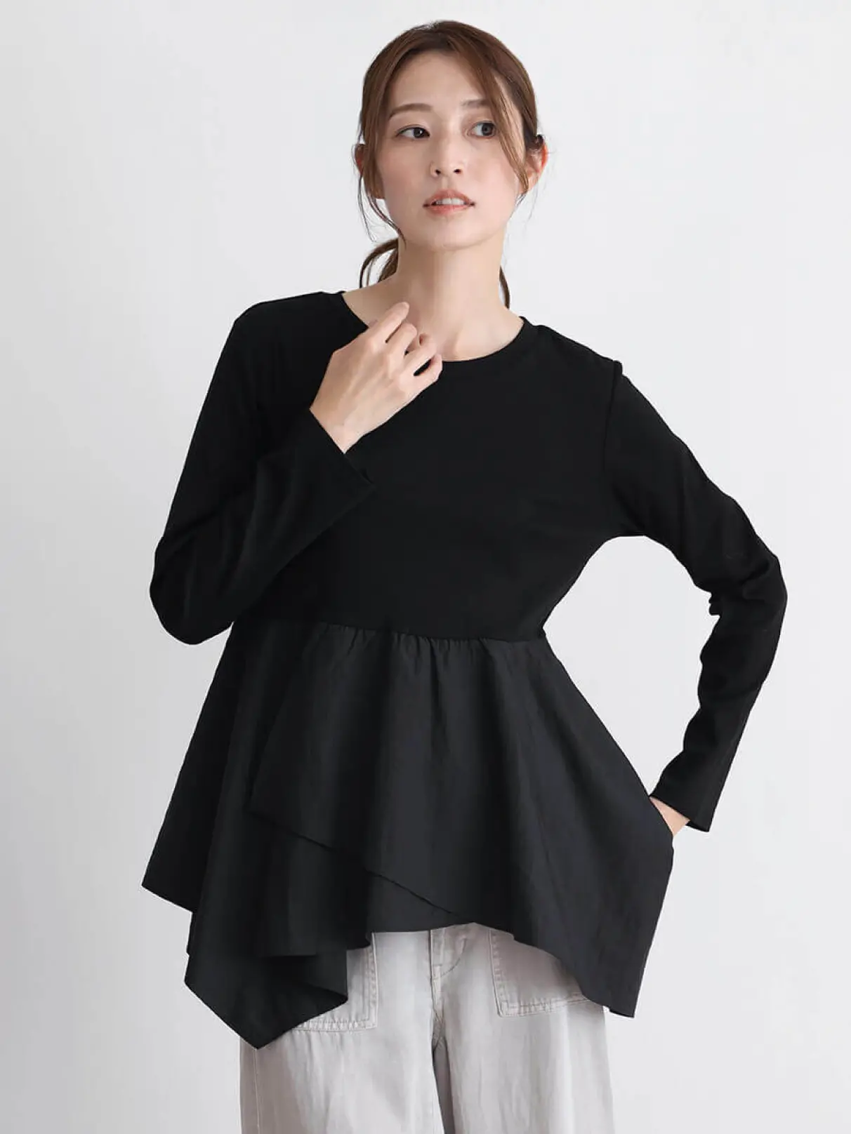 裾フリルデザインプルオーバー - MEDOC original - CLOVE｜YAMADAYA STORE
