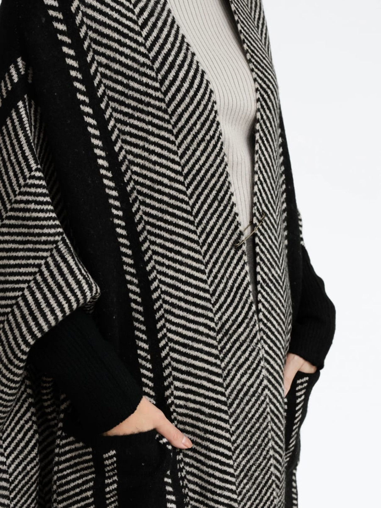 ヘリンボーン柄ニットガウン - MEDOC original - CLOVE｜YAMADAYA STORE