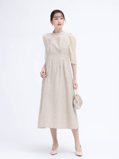 ベージュ　169cm