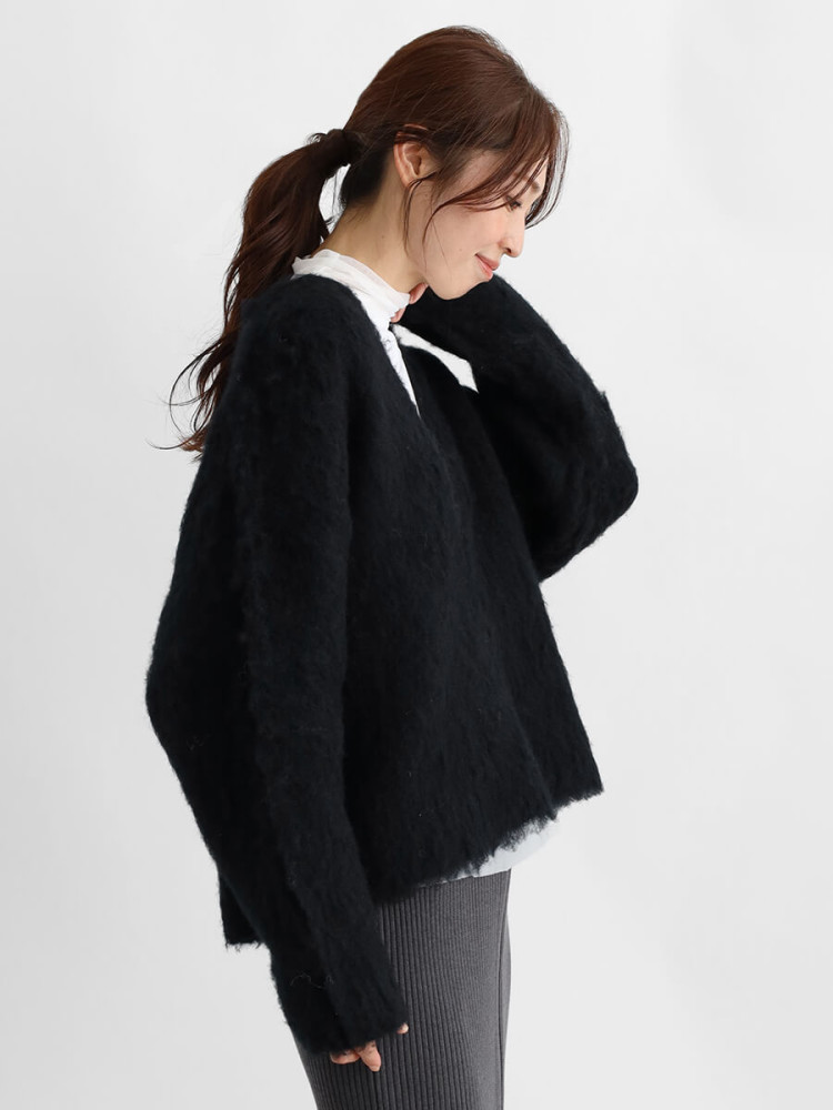 Vネックシャギーボリュームニット - CLOVE - CLOVE｜YAMADAYA STORE