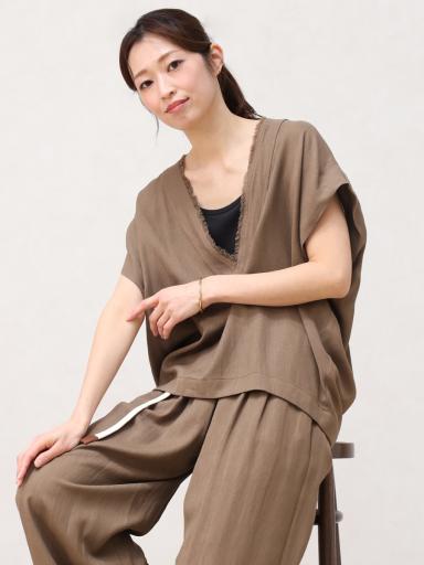 CLOVExシャツ/ブラウス