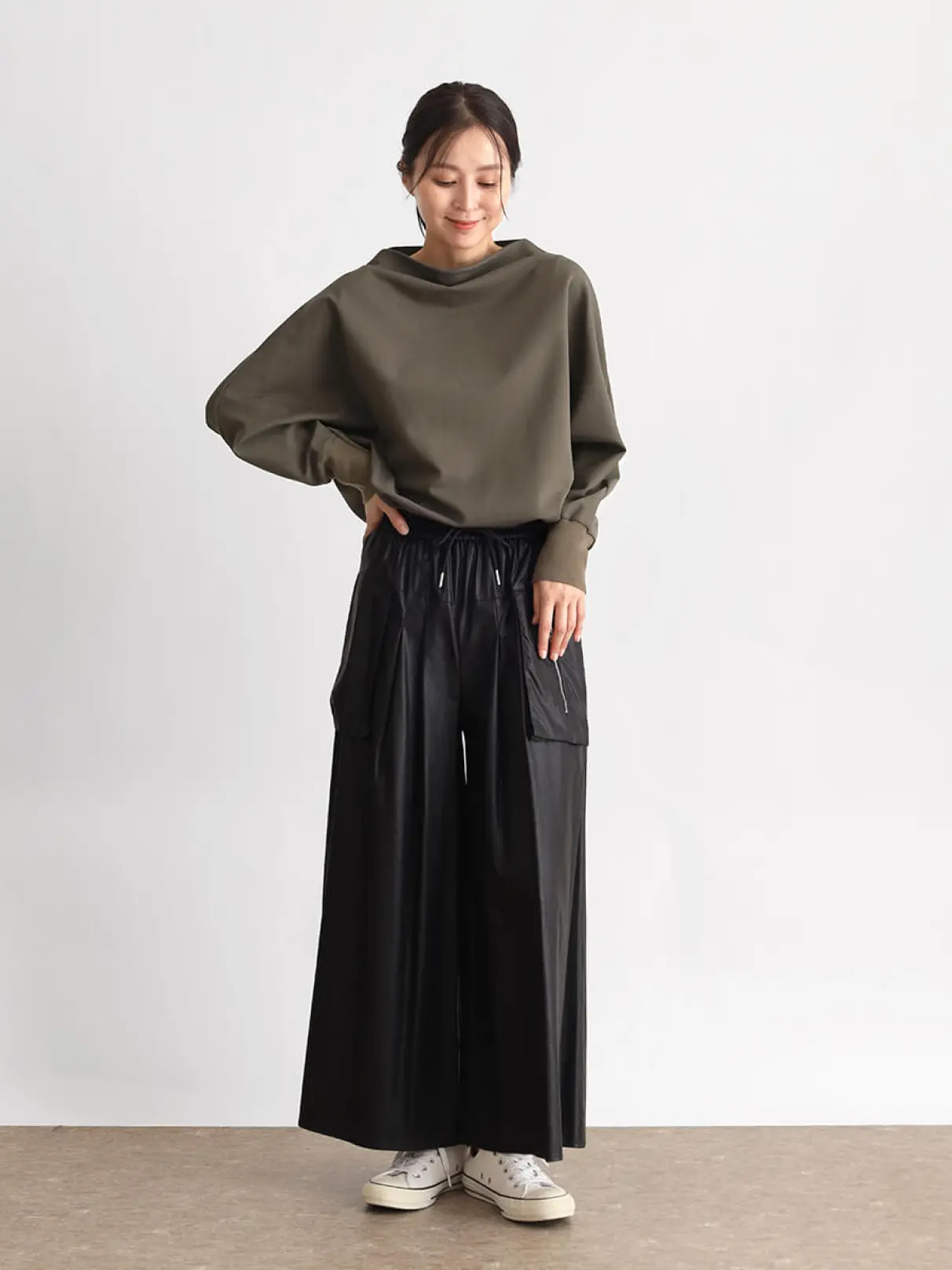 CLANE オールインワンパンツ　サンドベージュ　Ｍ　新品　ヤマダヤ CLANE オールインワンパンツ サンドベージュ M 新品 ヤマダヤ
