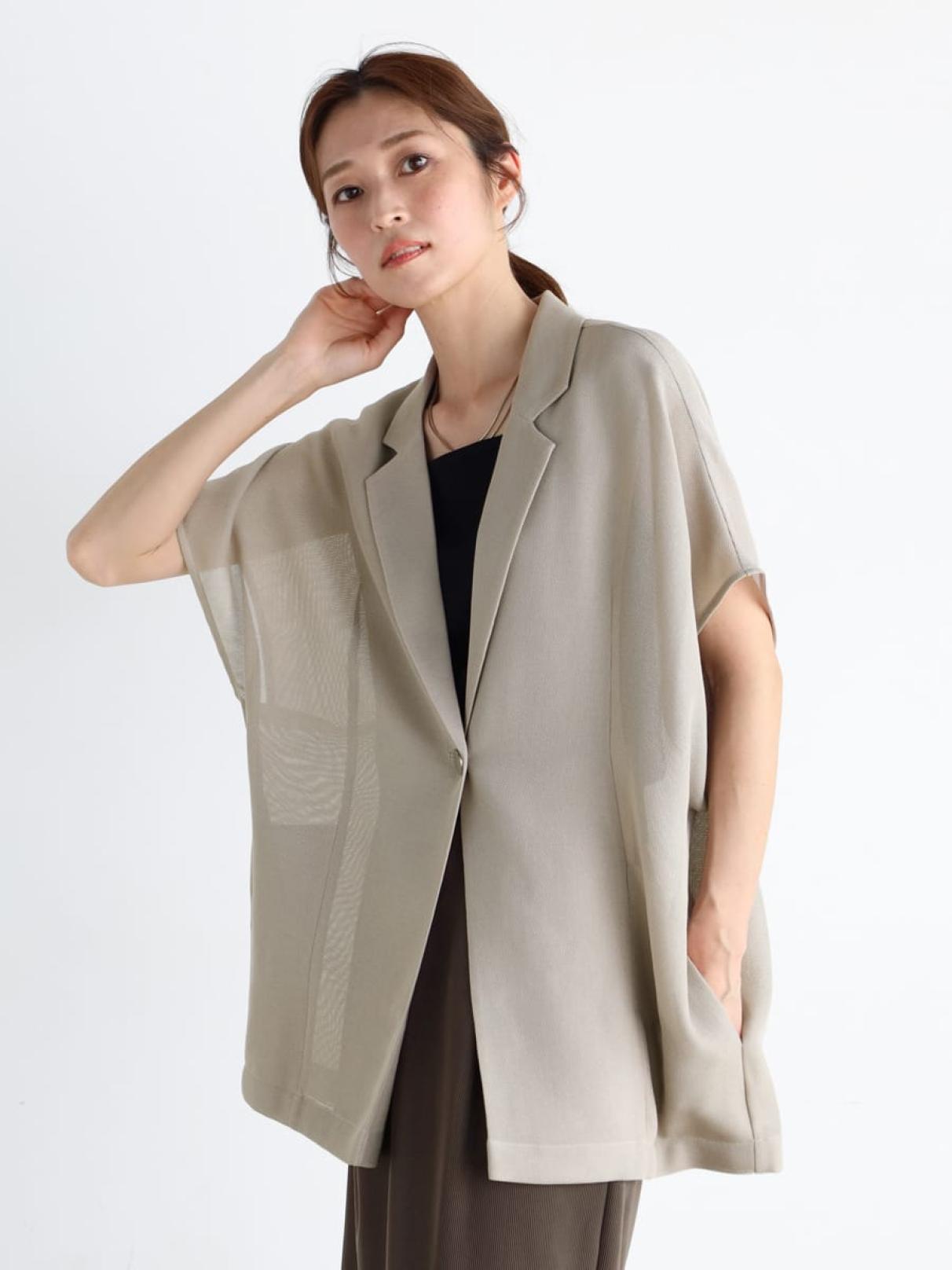 PASSIONE 美品　ベージュ ジャンパー　光沢あり　ふんわり袖 073114307_31_d01_xl.jpg