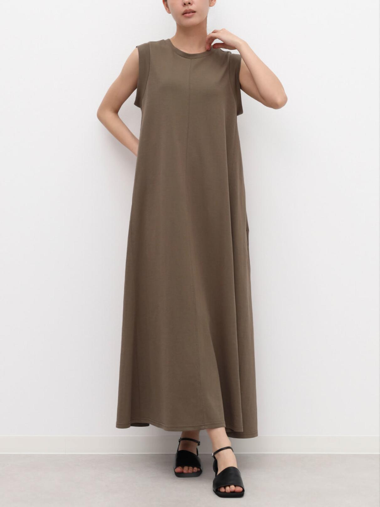 ノースリーブフレアワンピース - CLOVE - CLOVE｜YAMADAYA STORE