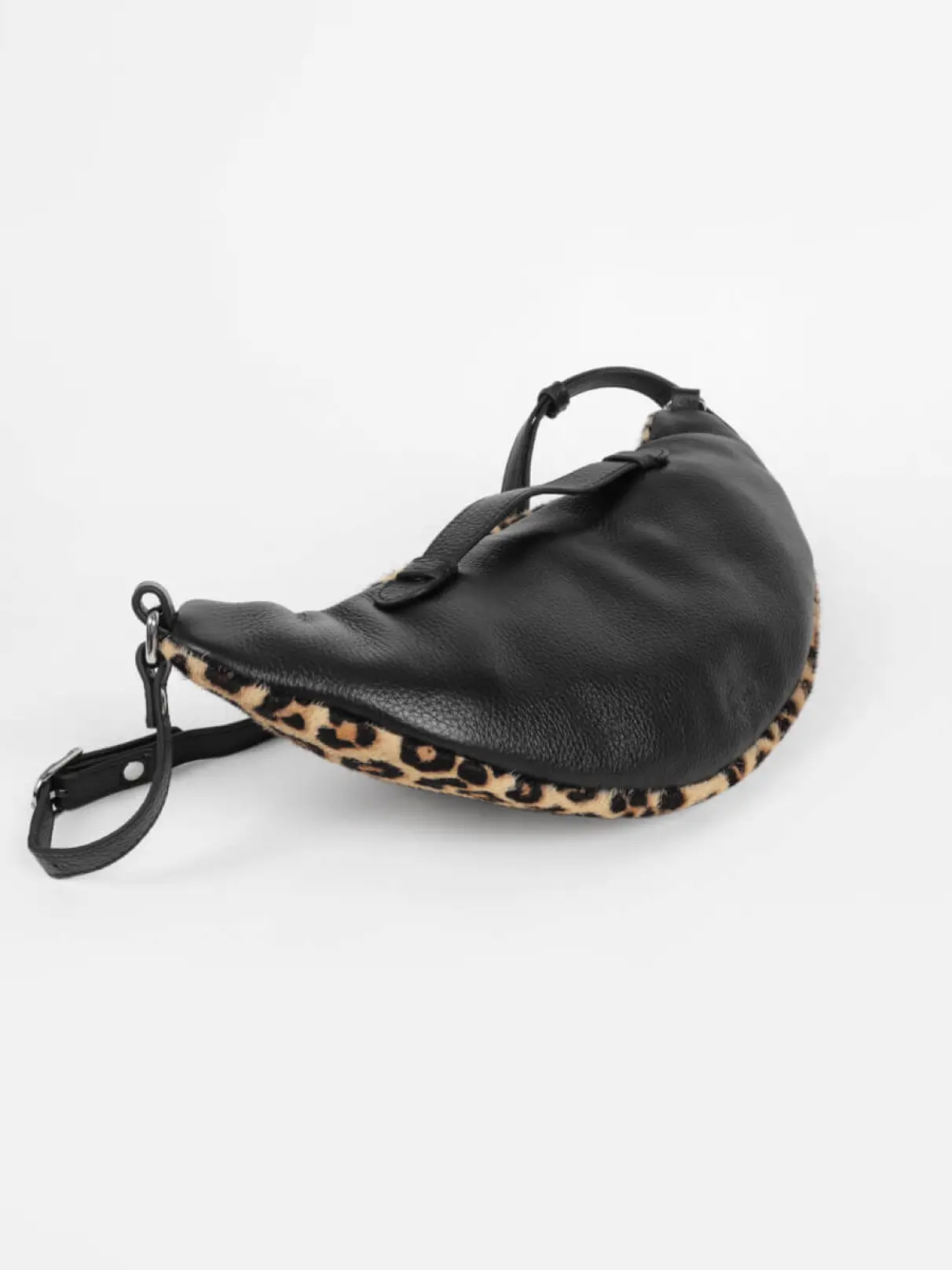 アニマルボディバッグ - CLOVE - CLOVE｜YAMADAYA STORE