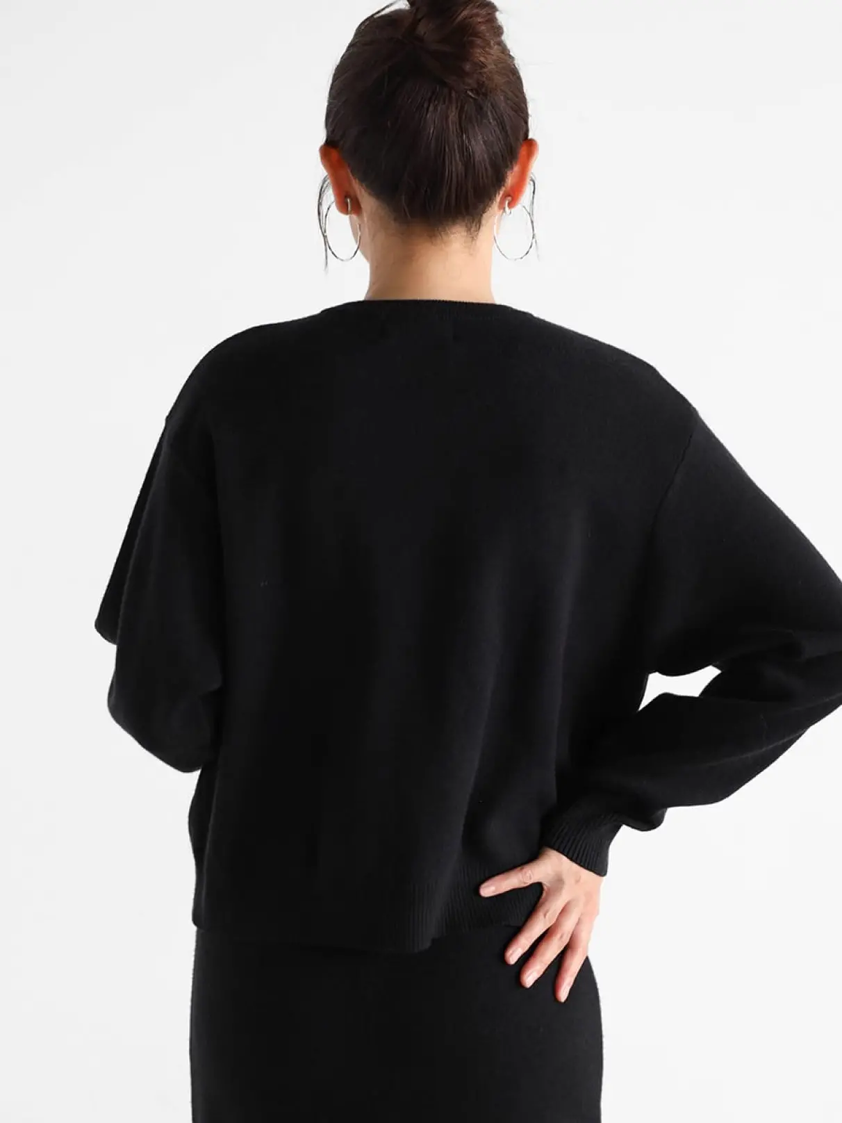 ロゴ刺繍ニット - Vin - Vin｜YAMADAYA STORE