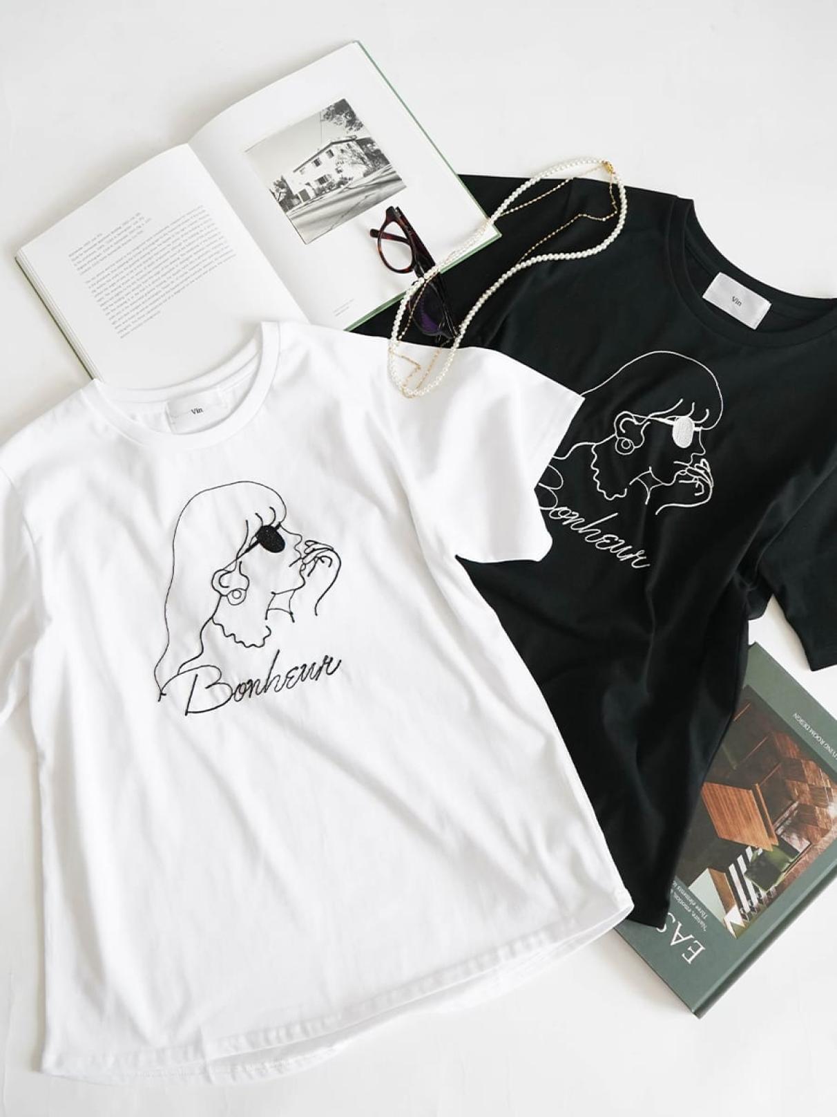 レディモチーフコード刺繍Tシャツ - Vin - Vin｜YAMADAYA STORE
