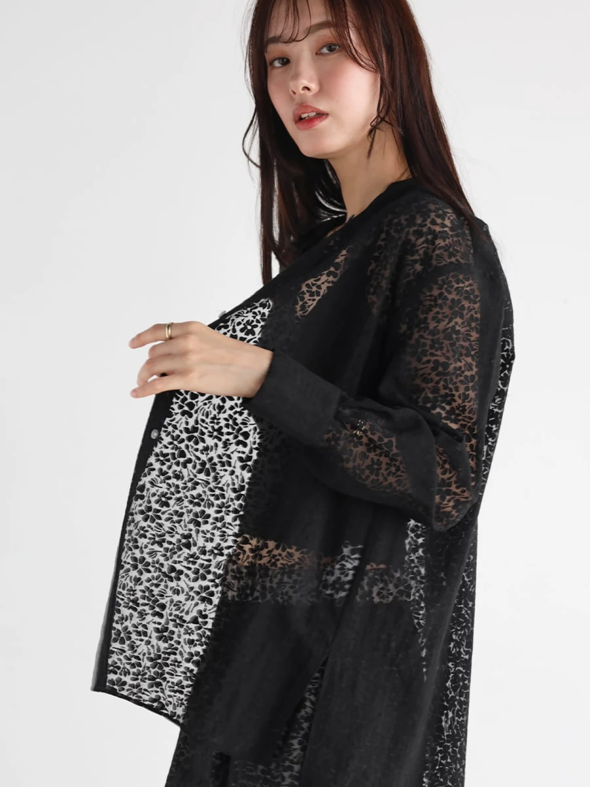 アソートパターンシアーブラックシャツ Vin｜アソートパターンシアーブラックシャツ | Rakuten Fashion