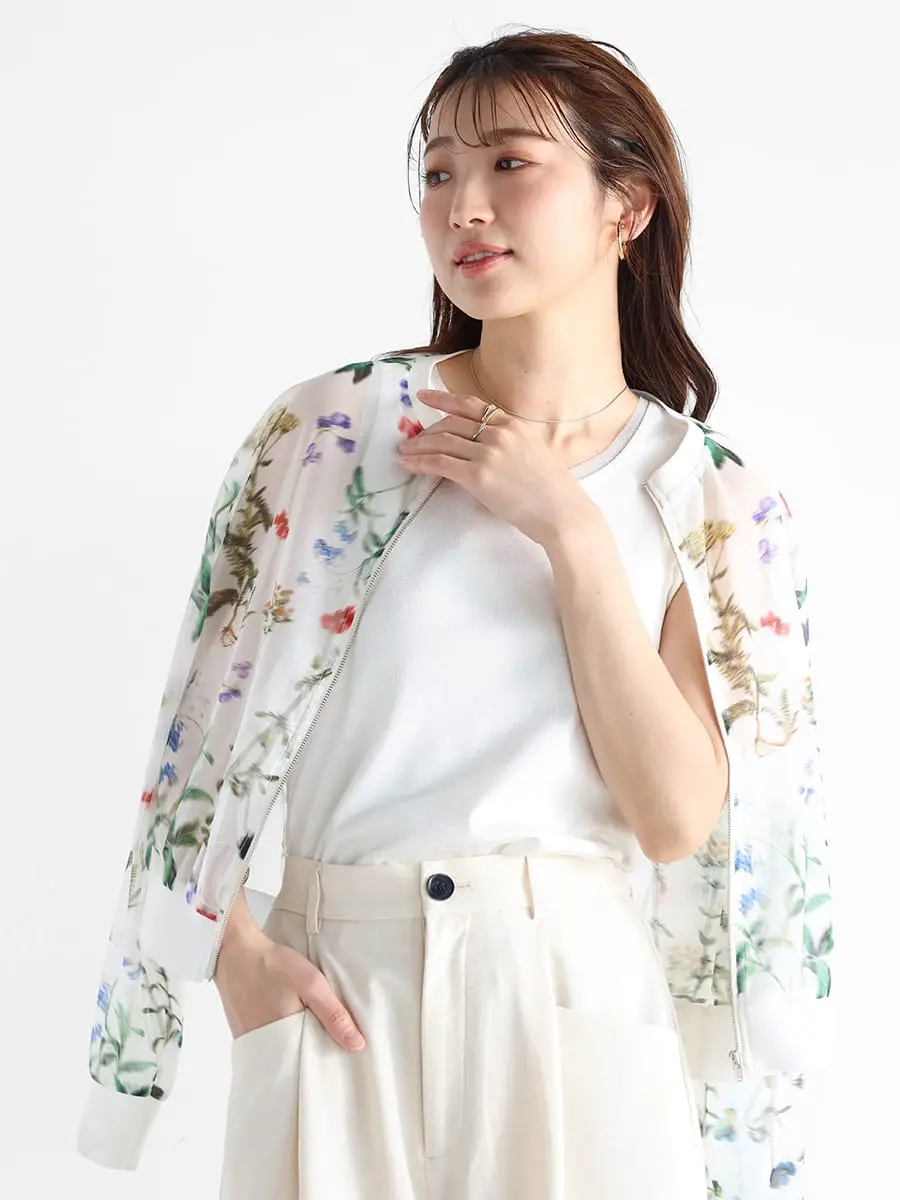 新品【Vin】夏にぴったりお洒落なボタニカルシアーブルゾン！Fサイズ　アイボリー 新品【Vin】夏にぴったりお洒落なボタニカルシアーブルゾン！F