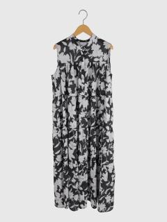 チャコールグレー