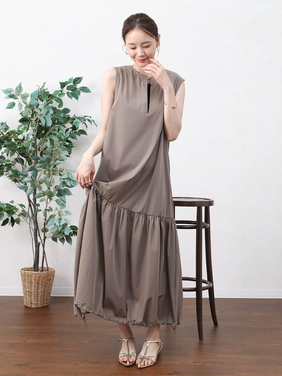 ヤマダヤ　オールインワン　ノースリーブ　黒　花柄　パンツ　新品未使用　９号 その他ワンピースの商品一覧｜ファッション通販のYAMADAYA STORE
