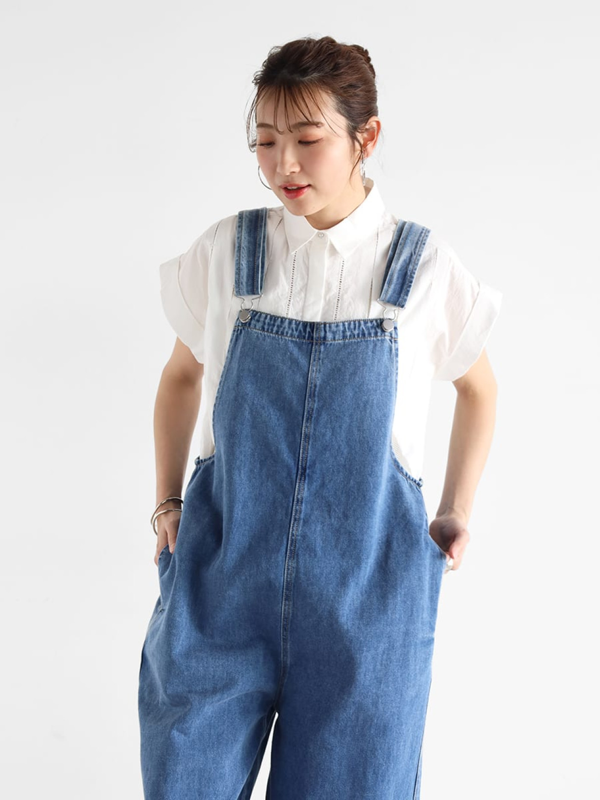 新品タグ付き　ヤマダヤ　vinグレー Vネック サロペット　デニム クローブ CLOVE Vネックサロペット （ブラック） -靴