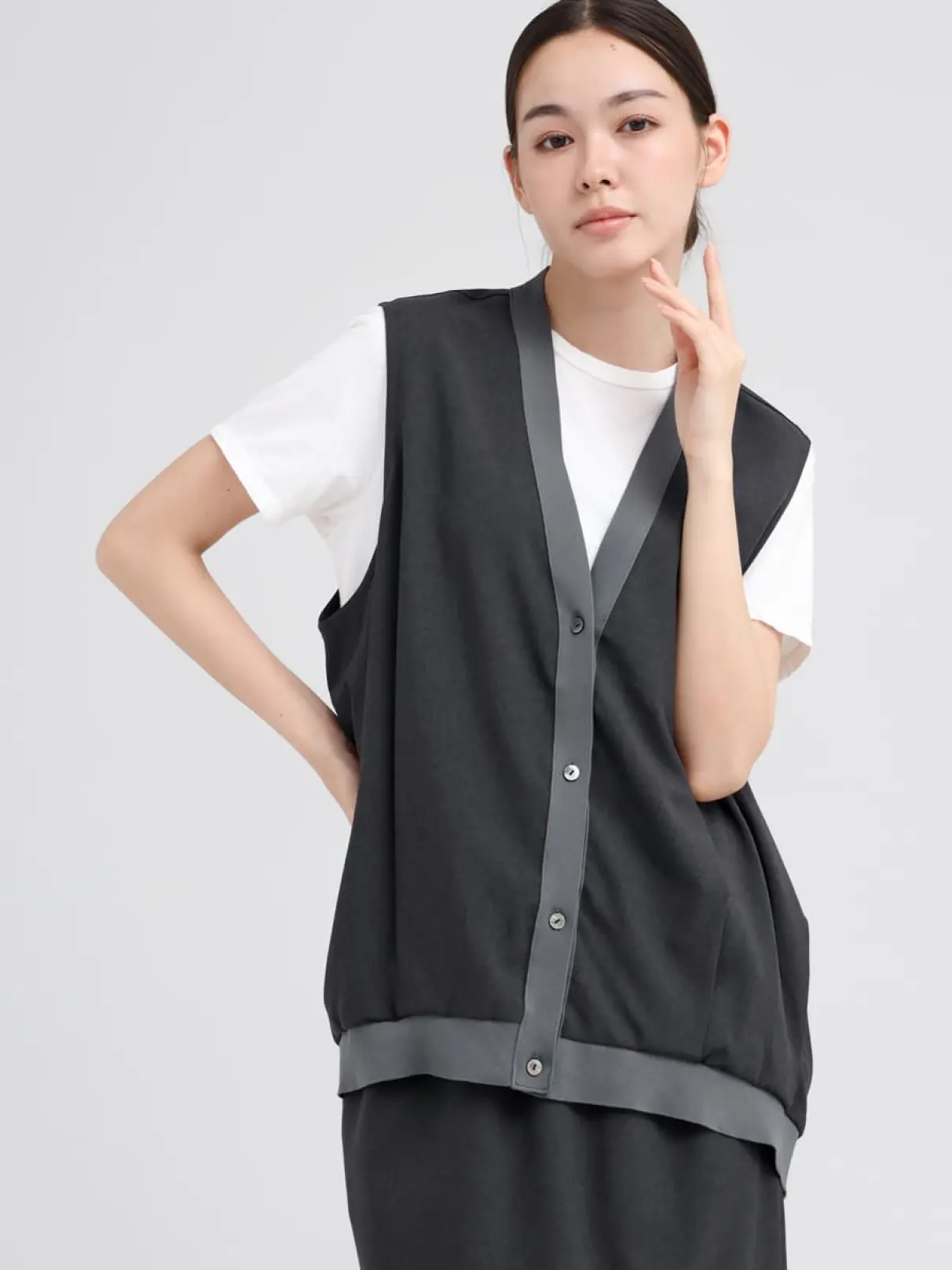yori ♡ ドット ティアード ジレ BLACK 黒 ベスト