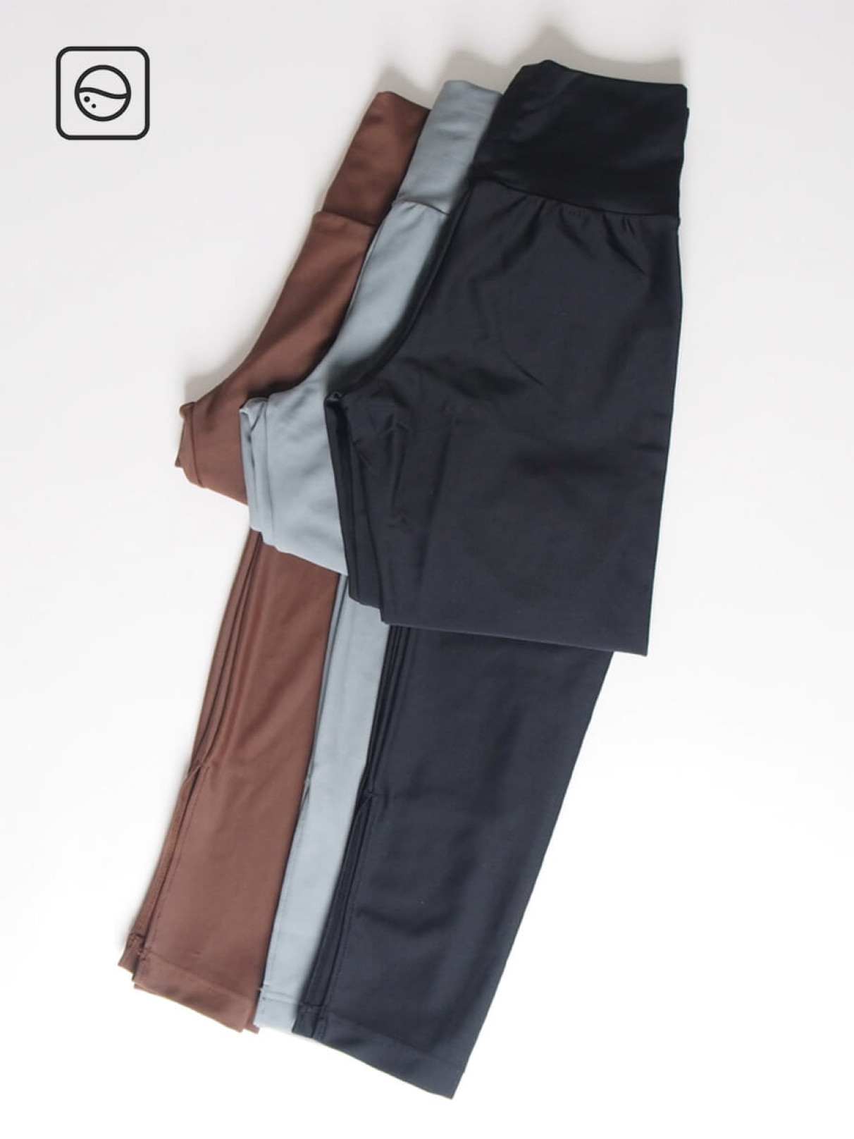 インサイドスリットレギンス - SERENE - YORT｜YAMADAYA STORE