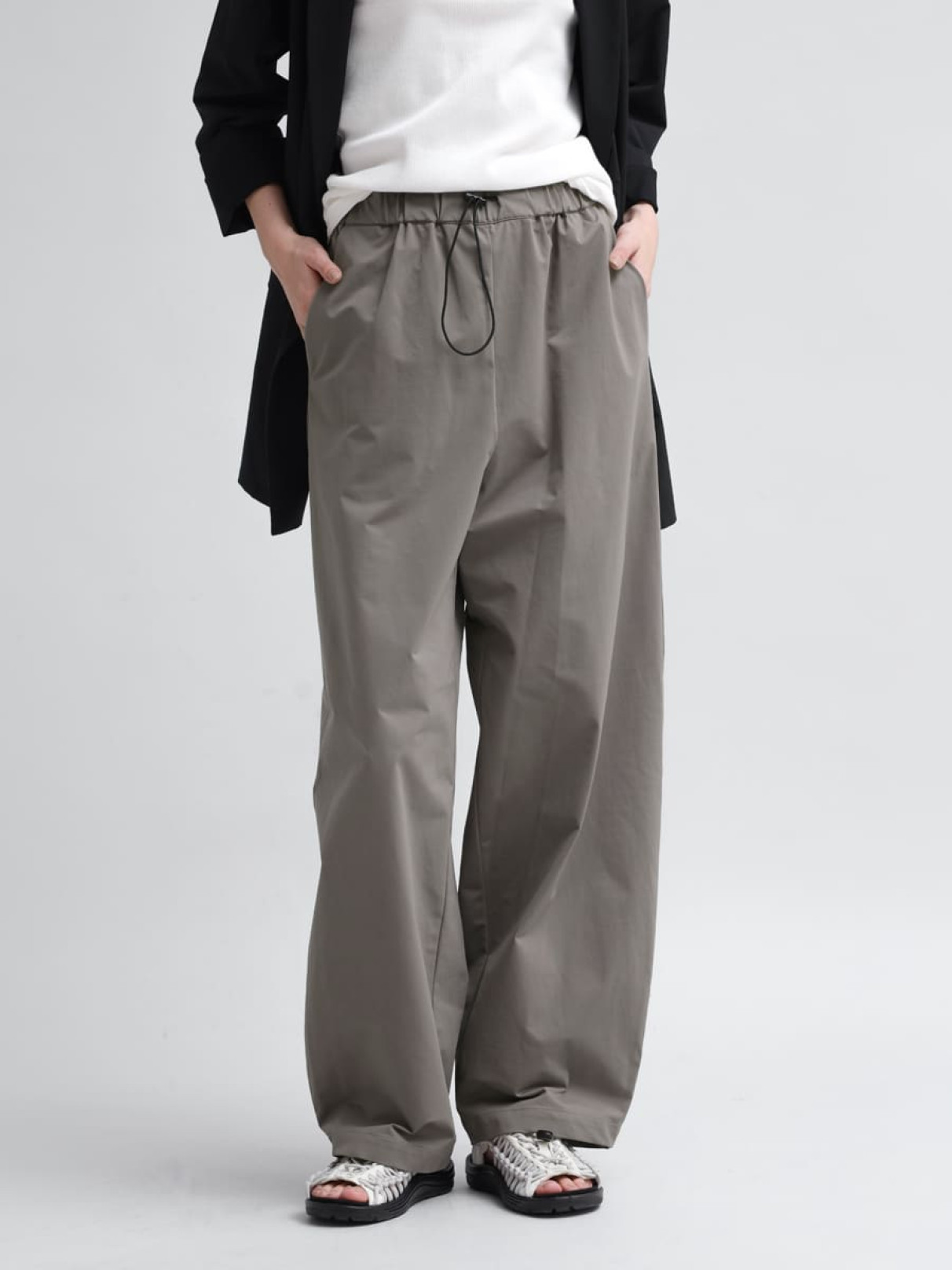 新品　YORT ストレッチパンツ　日本製　ヤマダヤ YORTのパンツの商品一覧｜YAMADAYA STORE