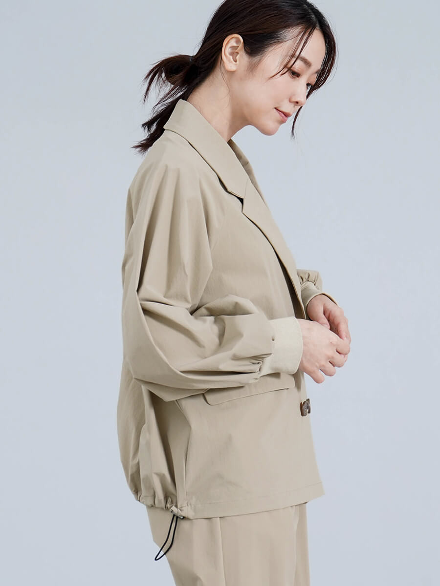 【新品】現行品 YORT セットドロストヘムダブルジャケット ネイビー 吸水速乾・防シワ】セットドロストヘムダブルジャケット - YORT - YORT