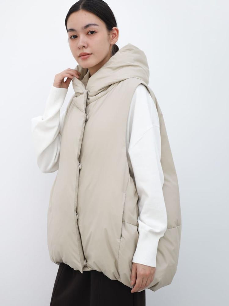 【新品】アイボリー フード付きダウンベスト ドロストフーディ―ダウンベスト - YORT - YORT｜YAMADAYA STORE