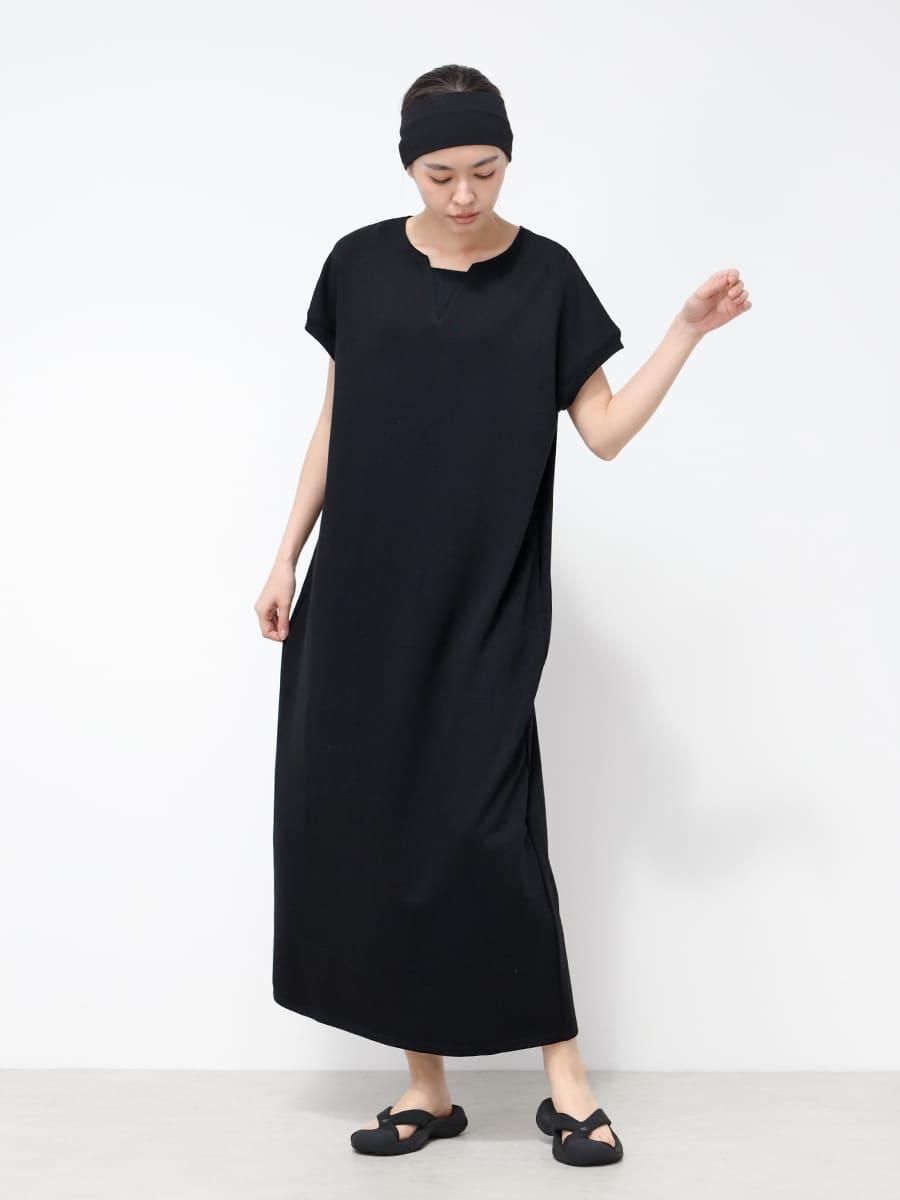 キーネックフレンチスリーブワンピース