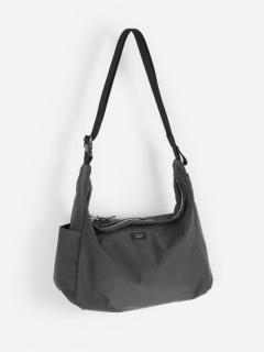 チャコールグレー