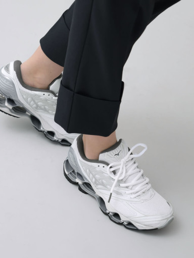 MIZUNOxスニーカー