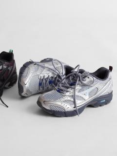 タグ無し新品未使用保管品 MIZUNO ミズノ ミドラー MXRスニーカー（Silver・Black） - MIZUNO - YORT｜YAMADAYA STORE