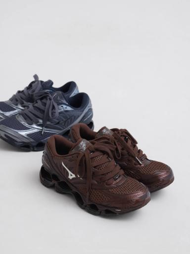 MIZUNOxスニーカー