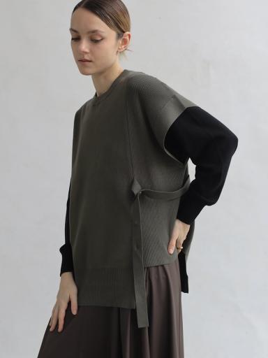 美品 アドーア 24SS ミックスパターンニット ベスト ブラック 38 美品 アドーア 24SS ミックスパターンニット ベスト ブラック 38