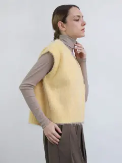 シャギーVネックニットベスト - Aga - Aga｜YAMADAYA STORE