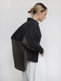 Aga ブラックブラウス Agaのシャツ/ブラウスの商品一覧｜ファッション通販のYAMADAYA STORE