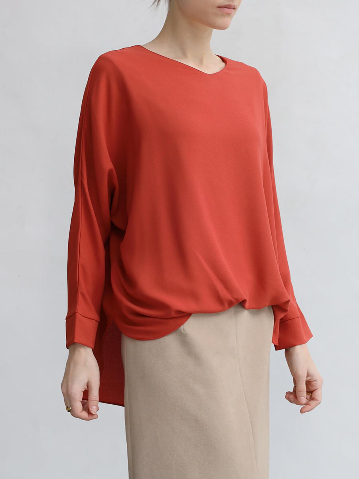 アーガ（Aga）/バルーンヘムVネックブラウス バルーンヘムVネックブラウス - Aga - Aga｜YAMADAYA STORE