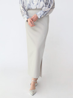 グレージュ　172cm