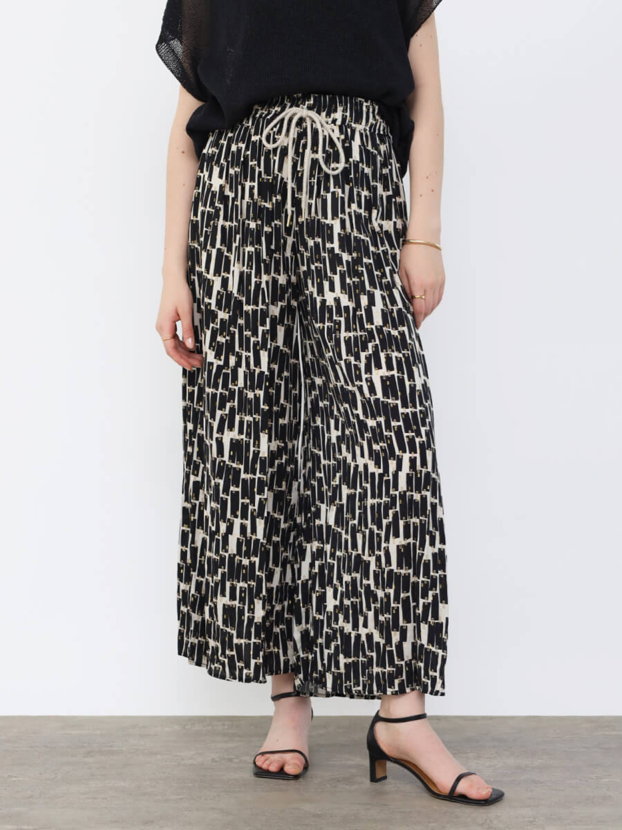 Aga バティックプリントスピンドルコードパンツ