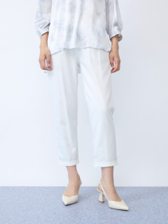 オフホワイト　163cm　9号着用