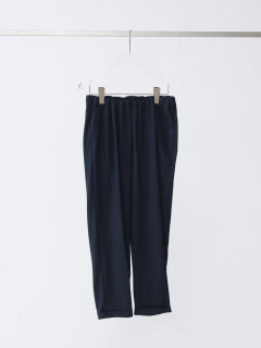 ダークネイビー