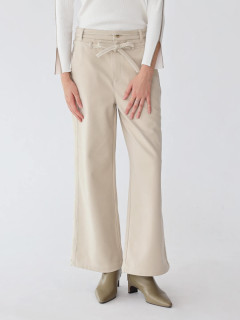 ベージュ　175cm