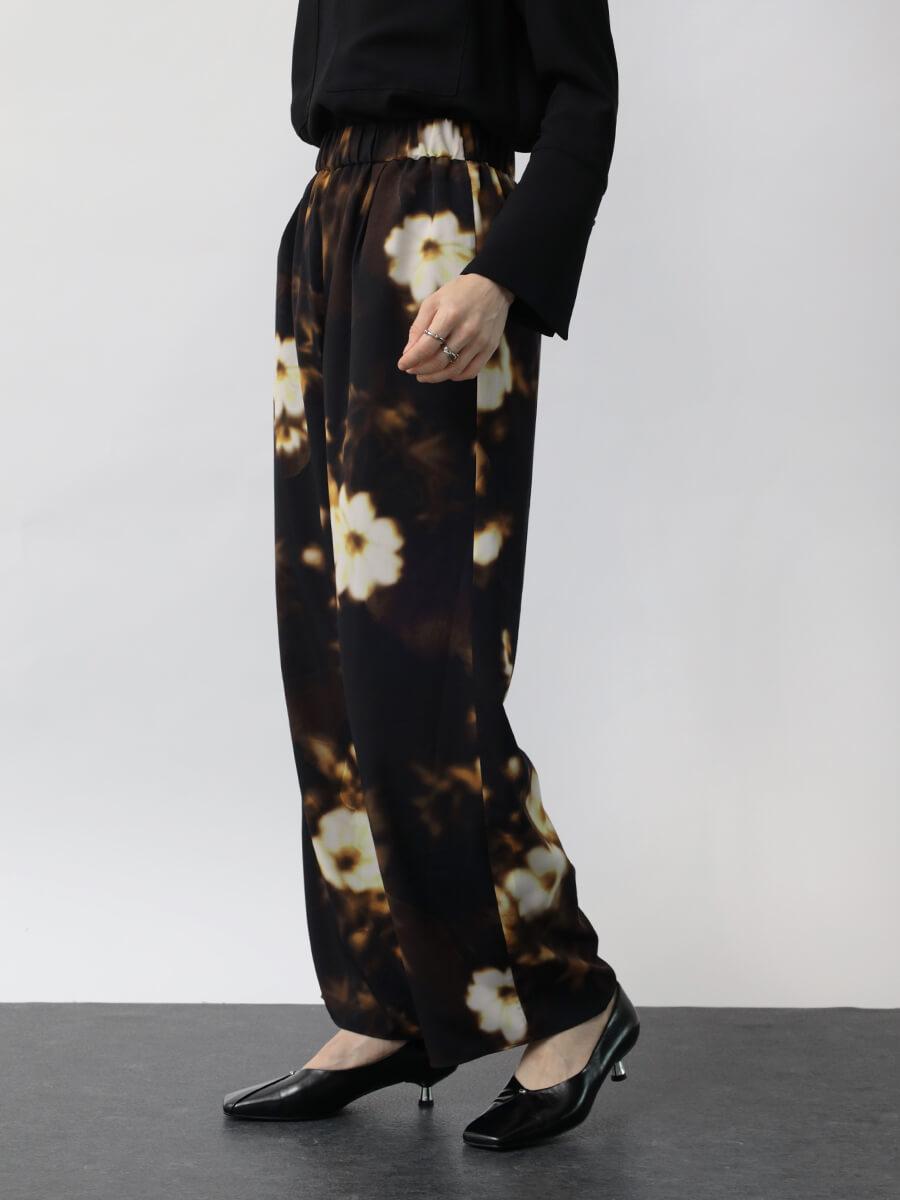 新品　aga パンツ アーガ Aga アフロディマットサテンワイドパンツ （オレンジ