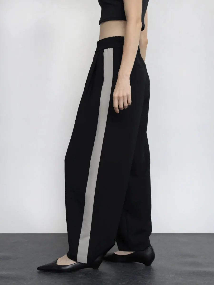 YAMADAYA Aga ロングパンツ　（新品未使用） サイドラインバレルタックパンツ - Aga - Aga｜YAMADAYA STORE