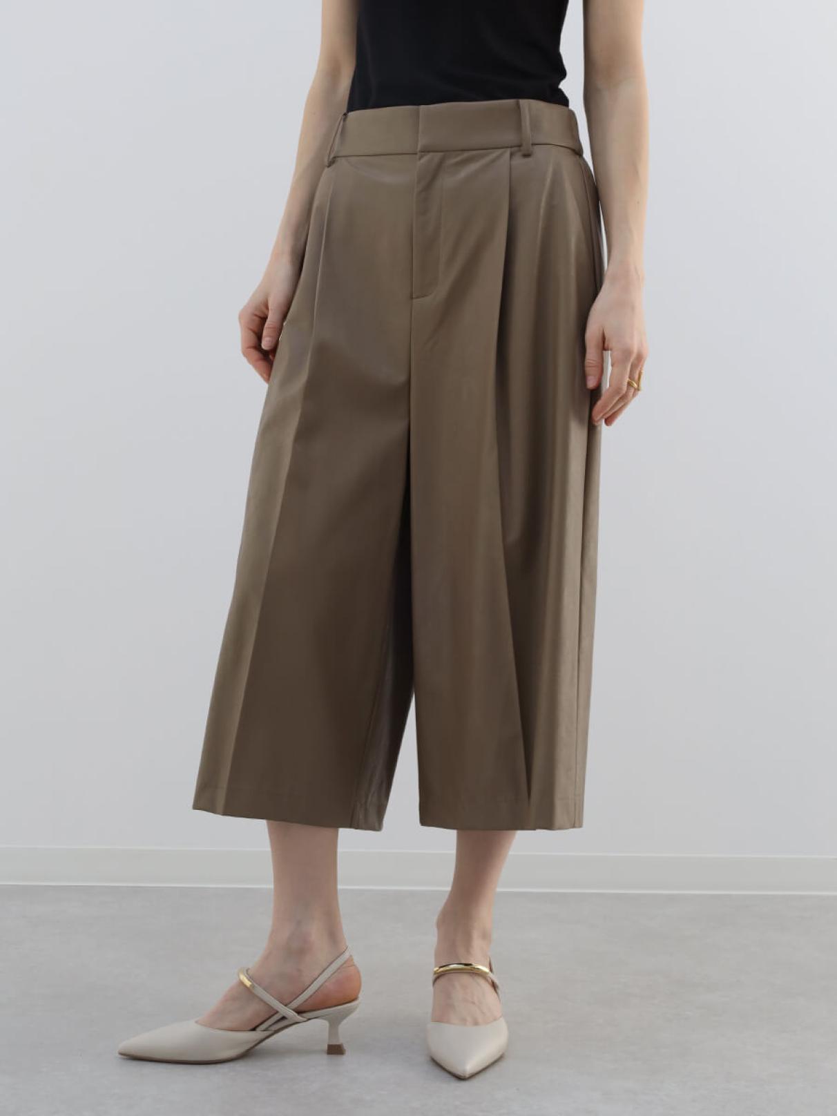 レザーライクタックキュロットパンツ - Aga - Aga｜YAMADAYA STORE