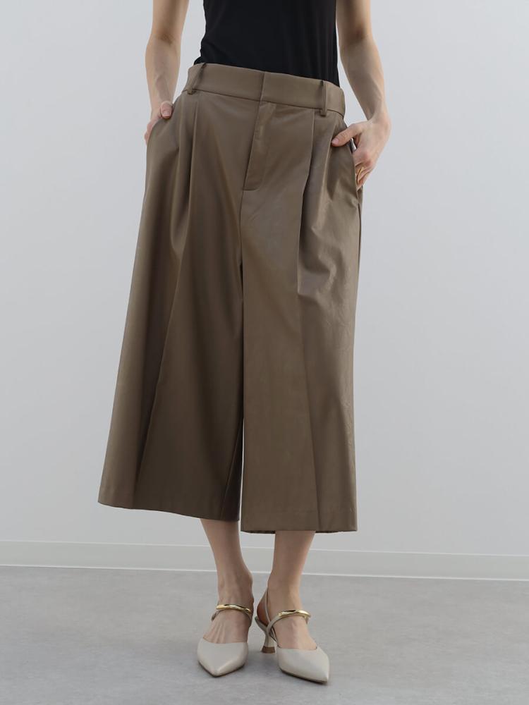 レザーライクタックキュロットパンツ - Aga - Aga｜YAMADAYA STORE
