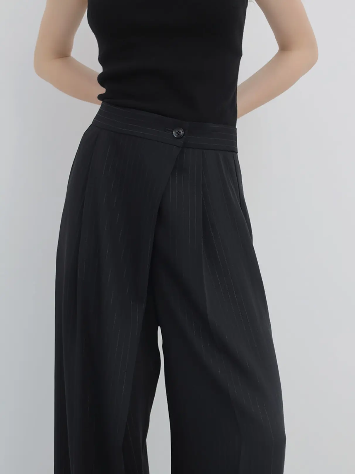 ストライプタックラップパンツ - Aga - Aga｜YAMADAYA STORE