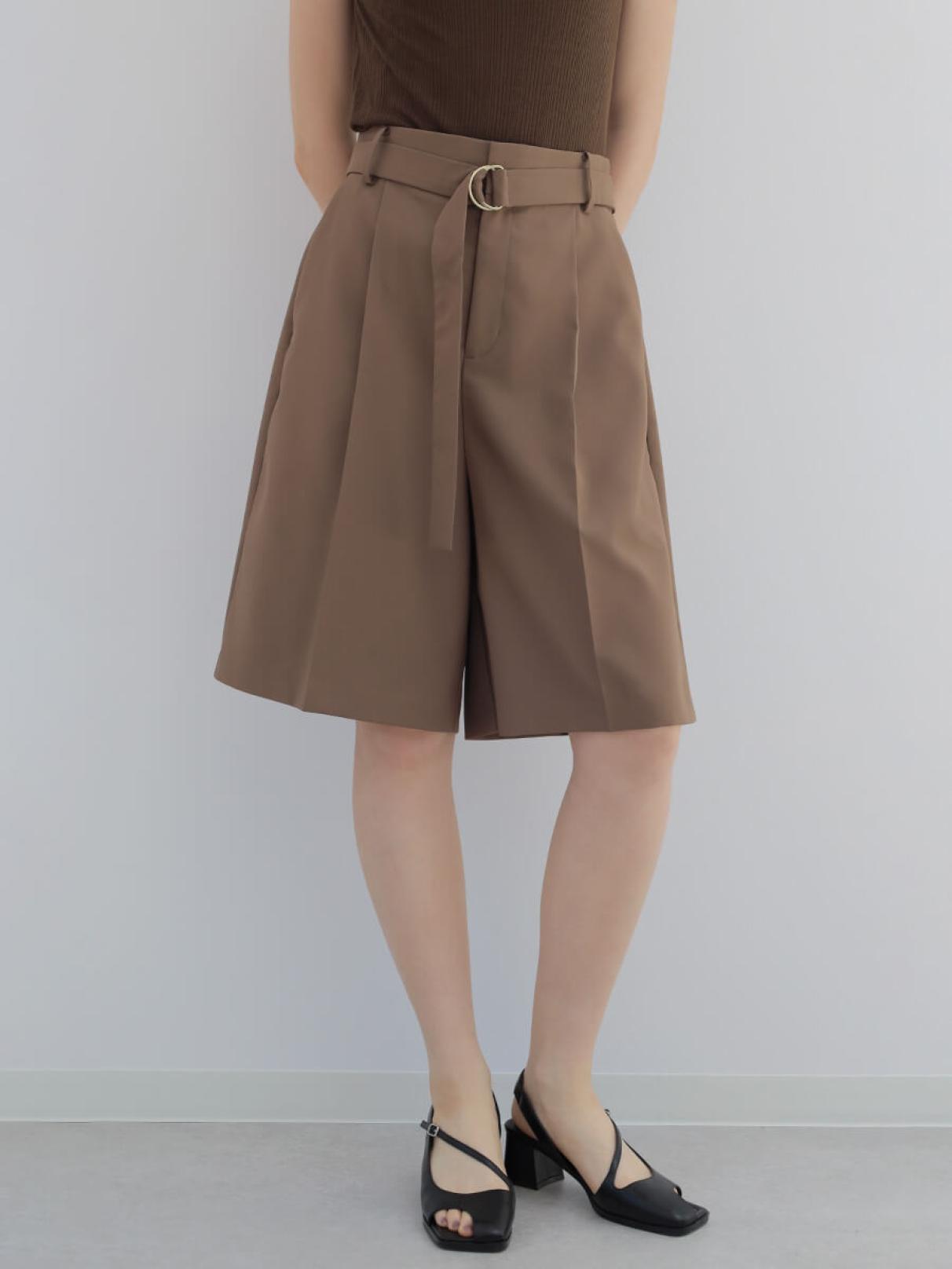yori2025AW ウールショートパンツ　38新品未使用 ショート/ハーフパンツの商品一覧｜ファッション通販のYAMADAYA STORE