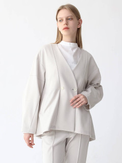 ベージュ　171cm