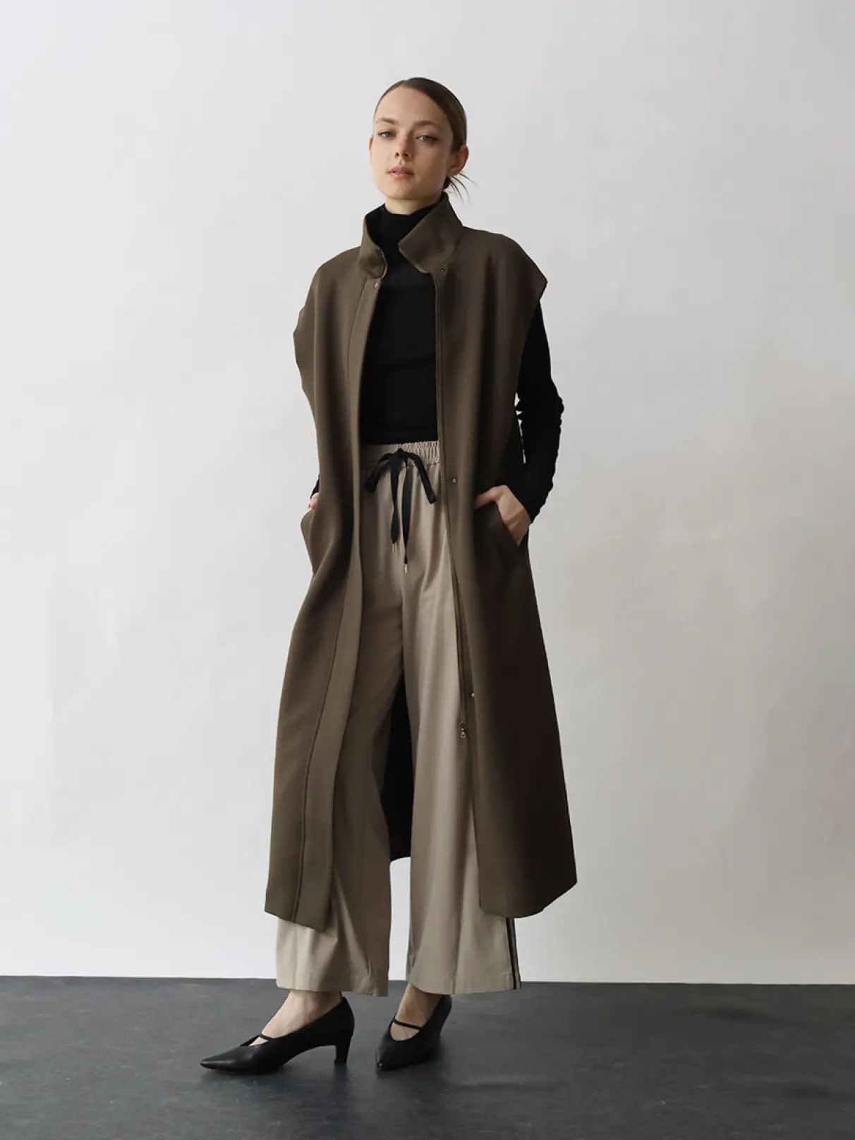 ISSEY MIYAKE FETE トレンチコート ブラック/グレー ISSEY MIYAKE FETE トレンチコート ブラック/グレー ISSEY