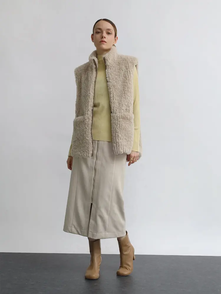 【新品タグ付】Aga アーガ ヤマダヤ ノーカラーロングジレ カーキ ベルト付き 新品タグ付】Aga アーガ ヤマダヤ ノーカラーロングジレ カーキ